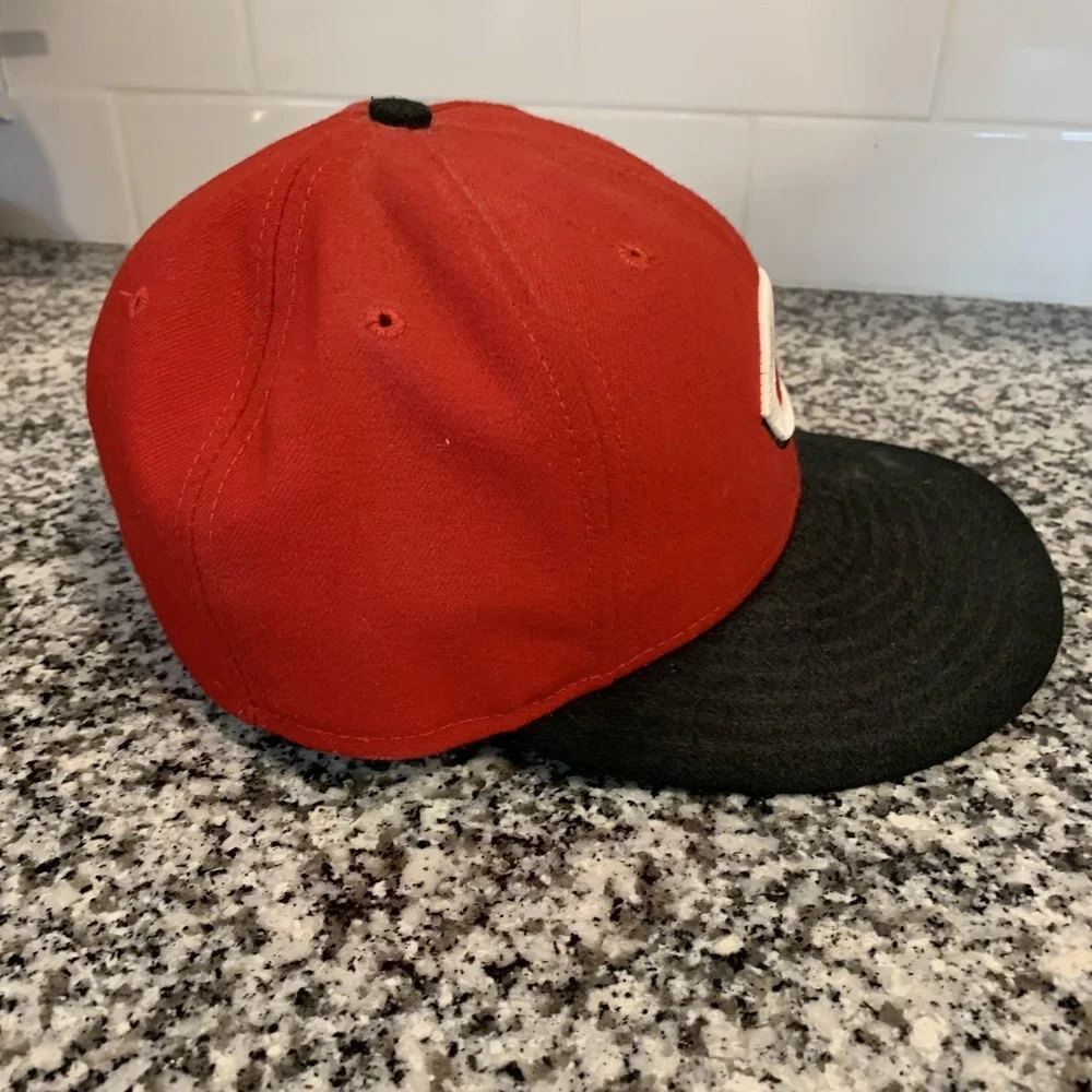 Vintage Cincinnati Reds Hat Cap Fitted Mens 7 Red MLB Baseball 59FIFTY New Era